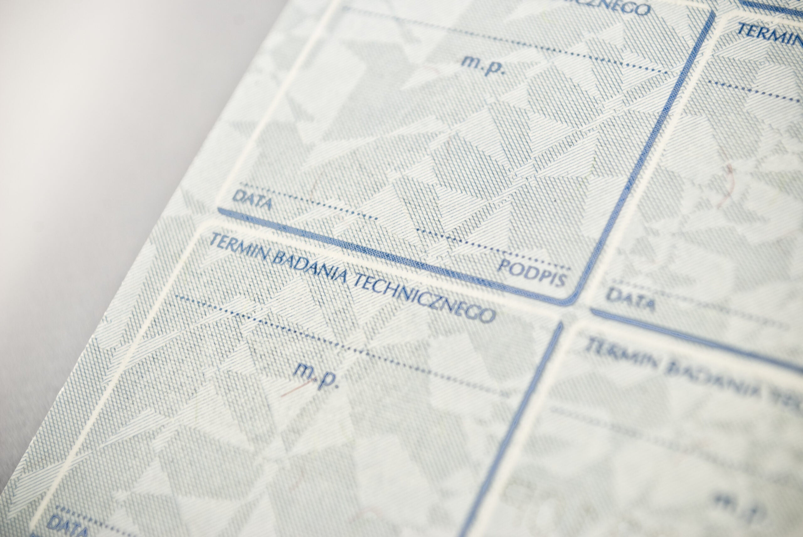 Jak sprawdzić, czy auto ma przegląd?