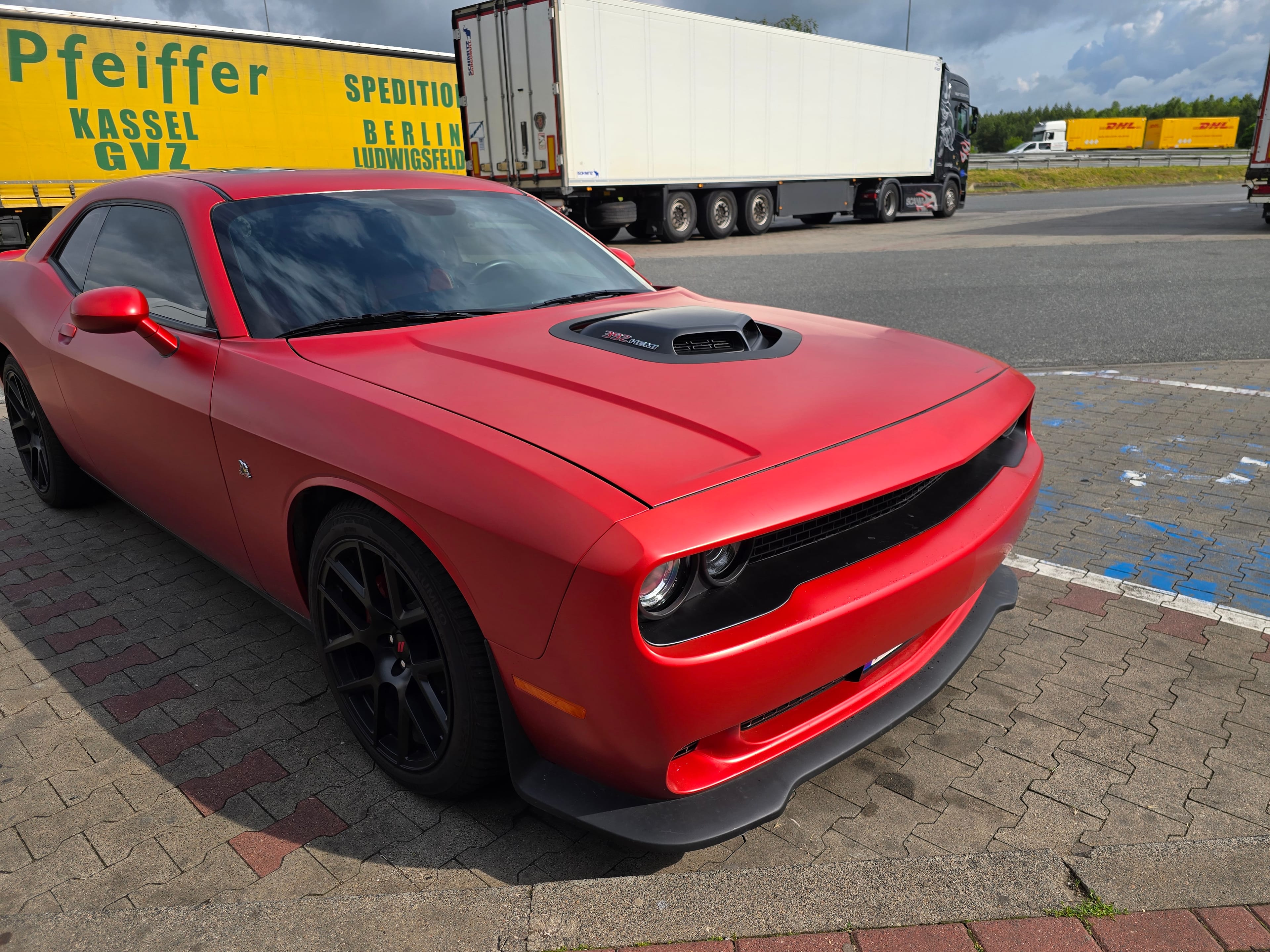 Dodge Challenger 392 Scat Pack Shaker