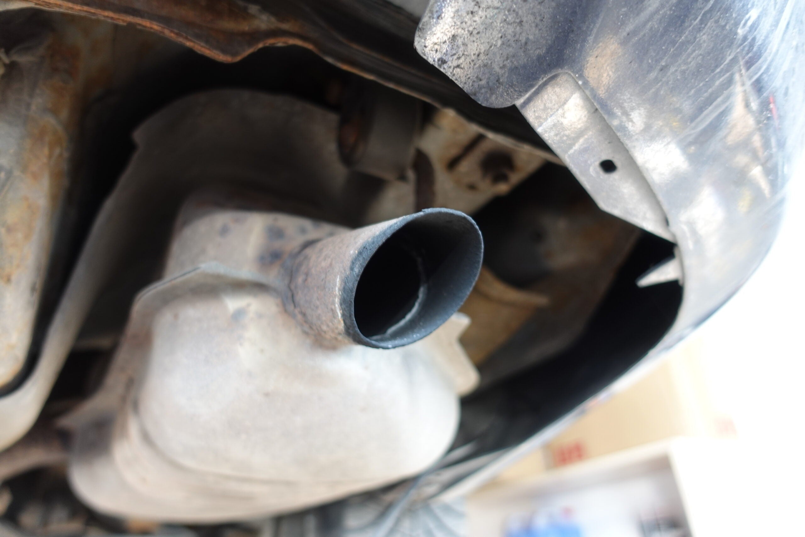 Zapchany DPF – objawy, przyczyny, diagnoza i koszty czyszczenia
